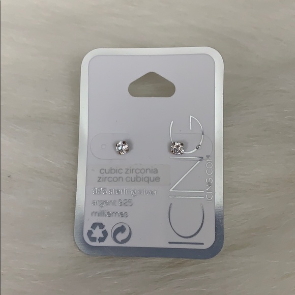 Jewelry - NWT sterling silver earrings